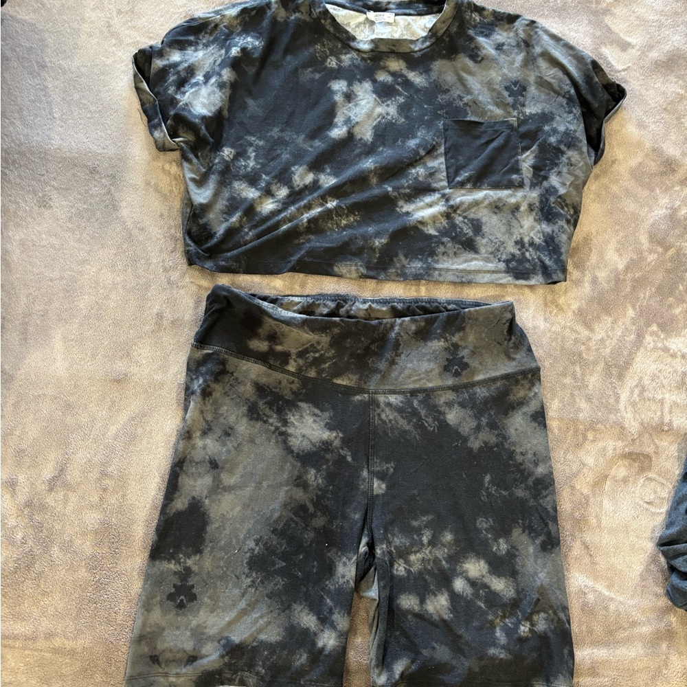 Tie-Dye Black and Gray Crop Top and Shorts Set